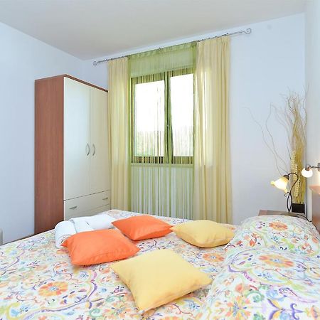 Apartment Jadranko 1761 Peroj Εξωτερικό φωτογραφία