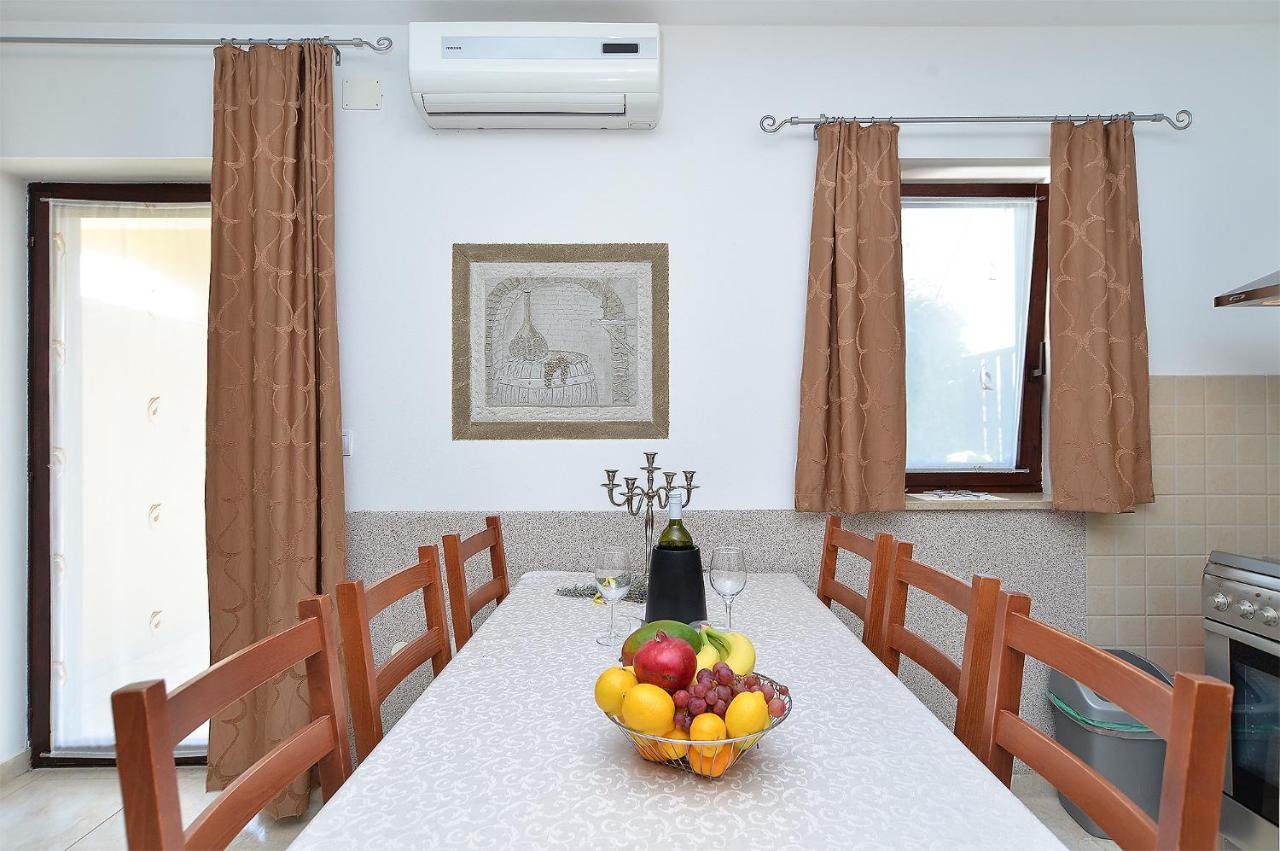 Apartment Jadranko 1761 Peroj Εξωτερικό φωτογραφία