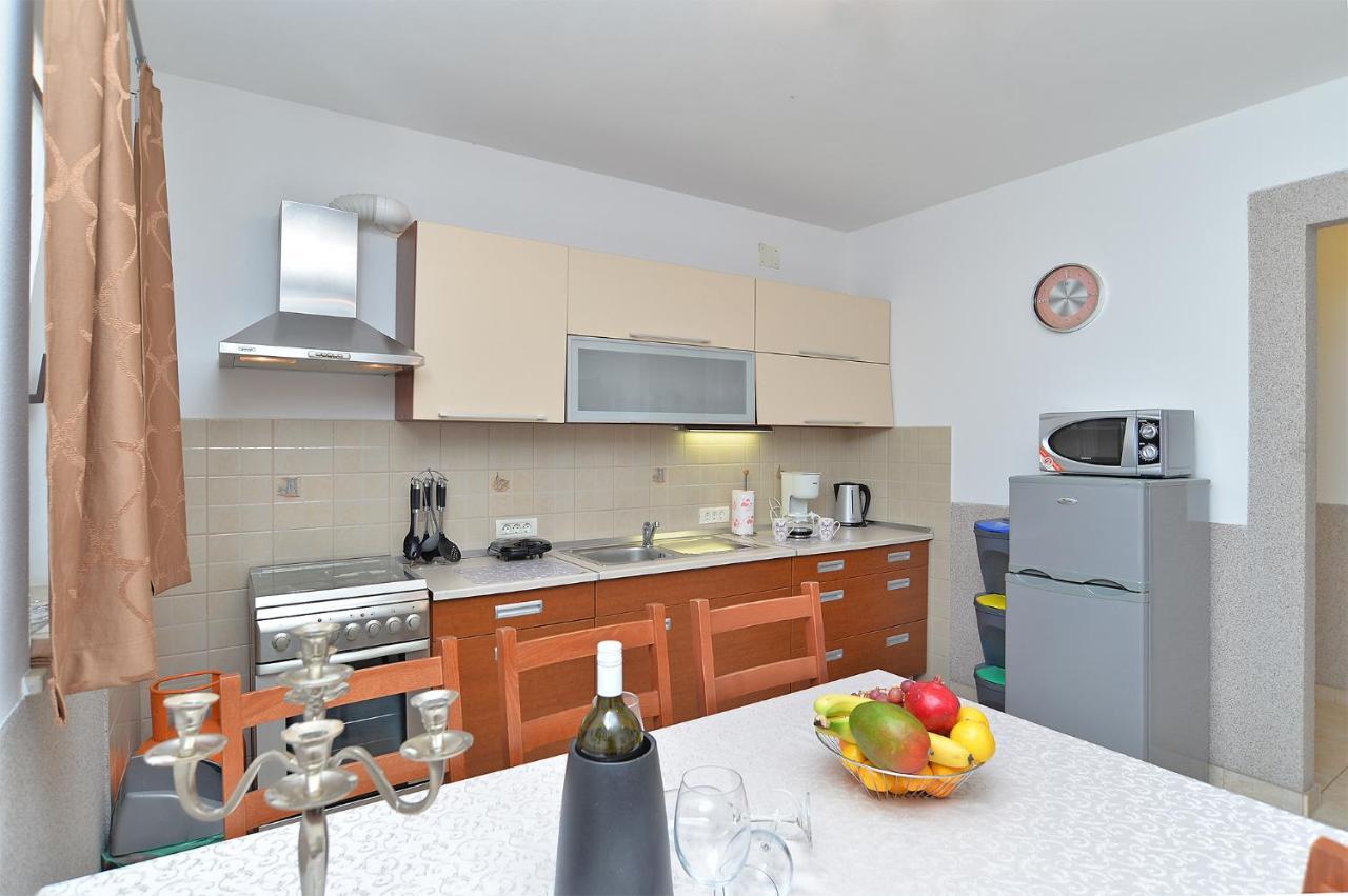 Apartment Jadranko 1761 Peroj Εξωτερικό φωτογραφία