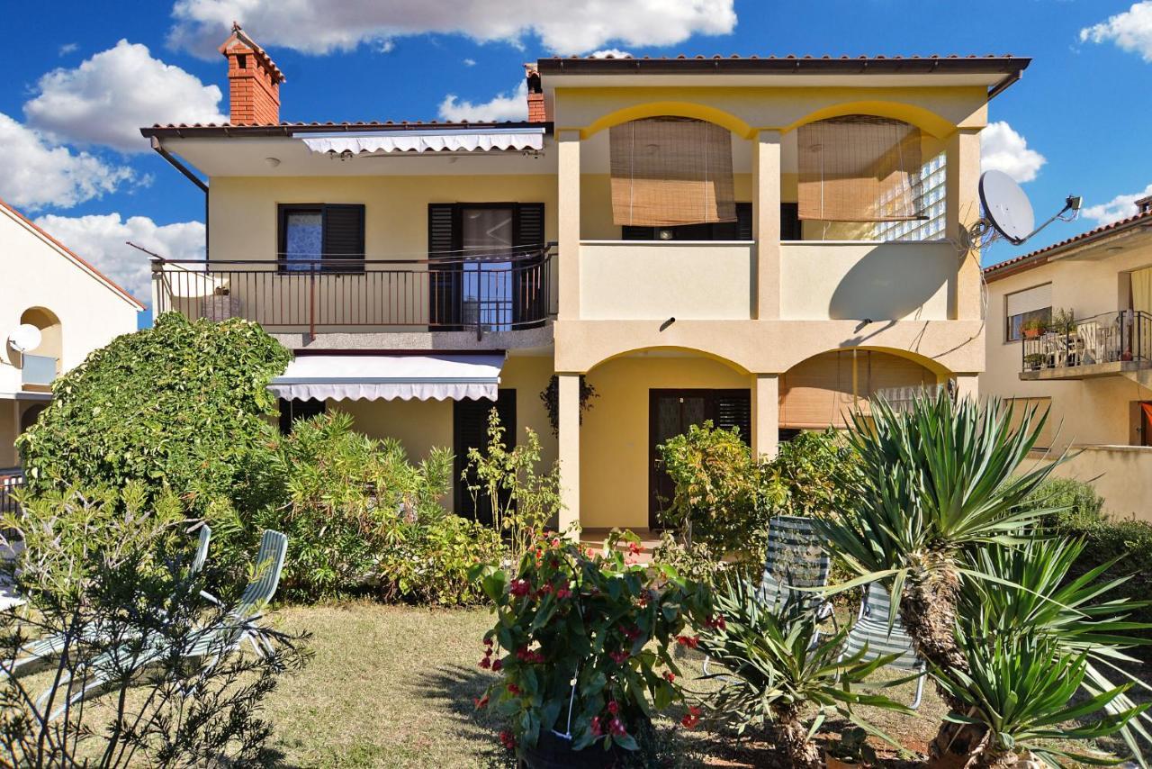 Apartment Jadranko 1761 Peroj Εξωτερικό φωτογραφία